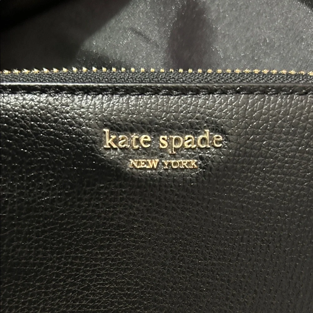 Kate Spade Black Zip-Around Wallet EUC - Picture 2 of 12